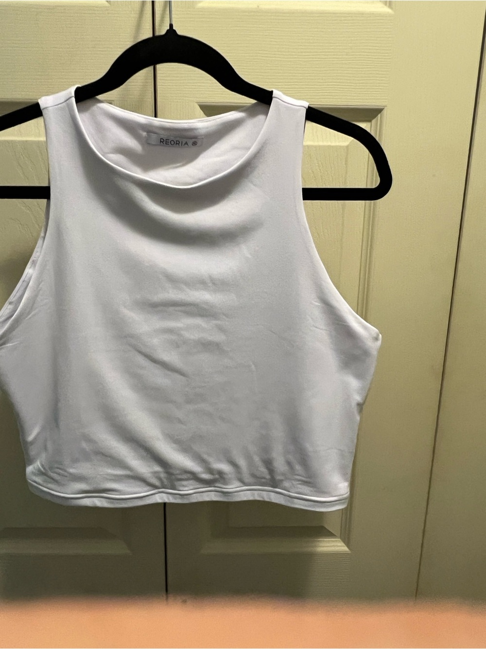 ReoRia White Crop Tank Top
